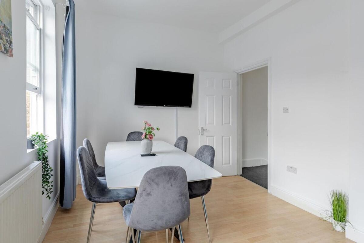 Charming & Spacious 3br 2br House In Paddington! London